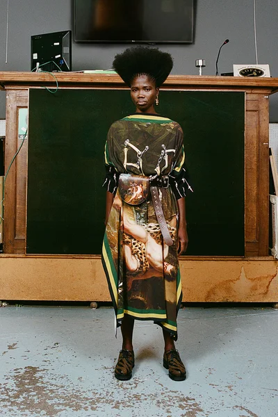 Look 14